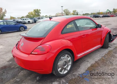 2016 Volkswagen Beetle 1.8T Sel z USA, uszkodzony, nr VIN 3VWJ17ATXGM635637